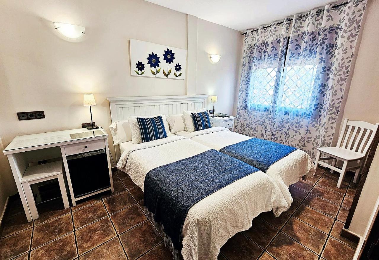 Hotel Medina De Толедо Екстериор снимка