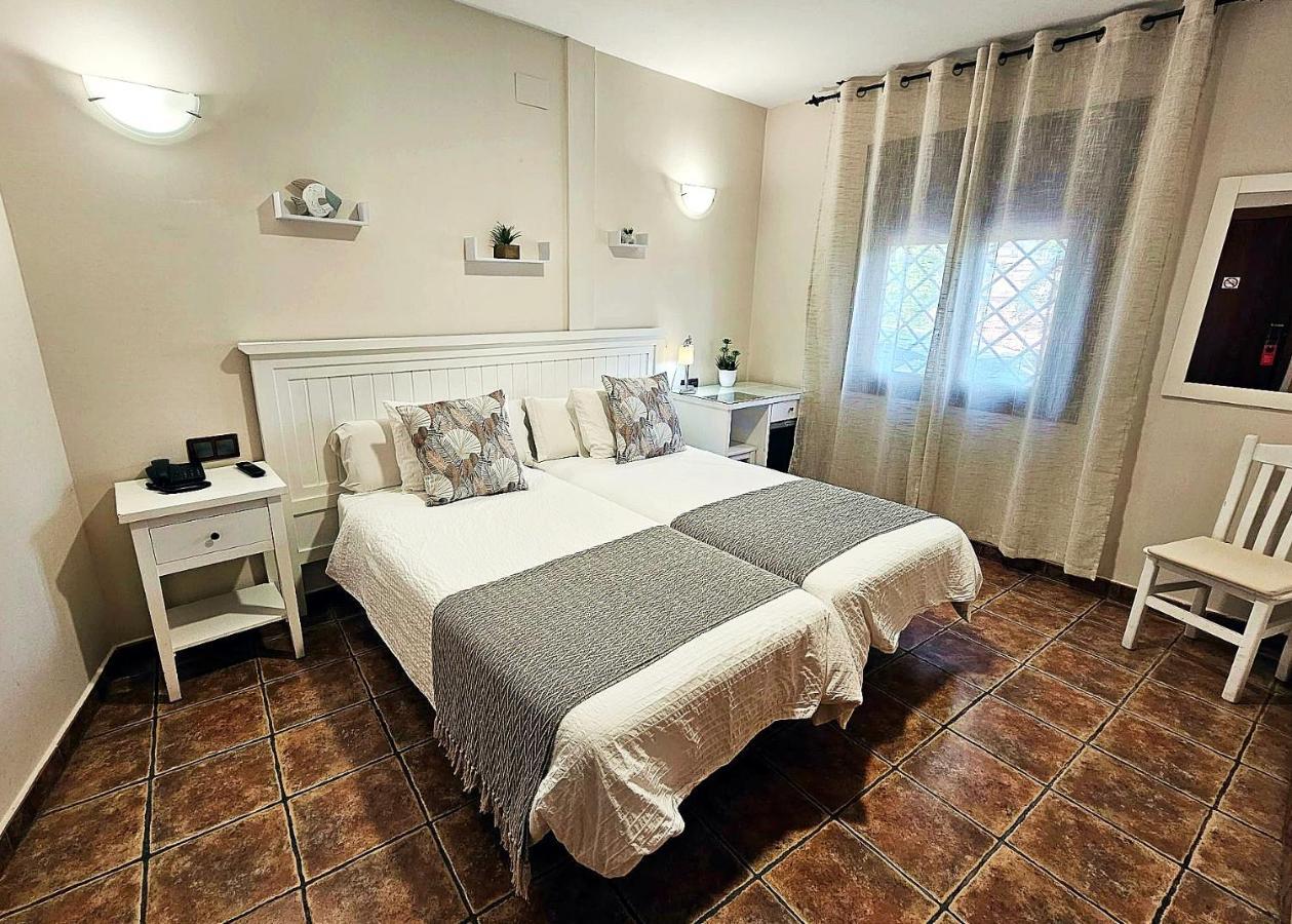 Hotel Medina De Толедо Екстериор снимка
