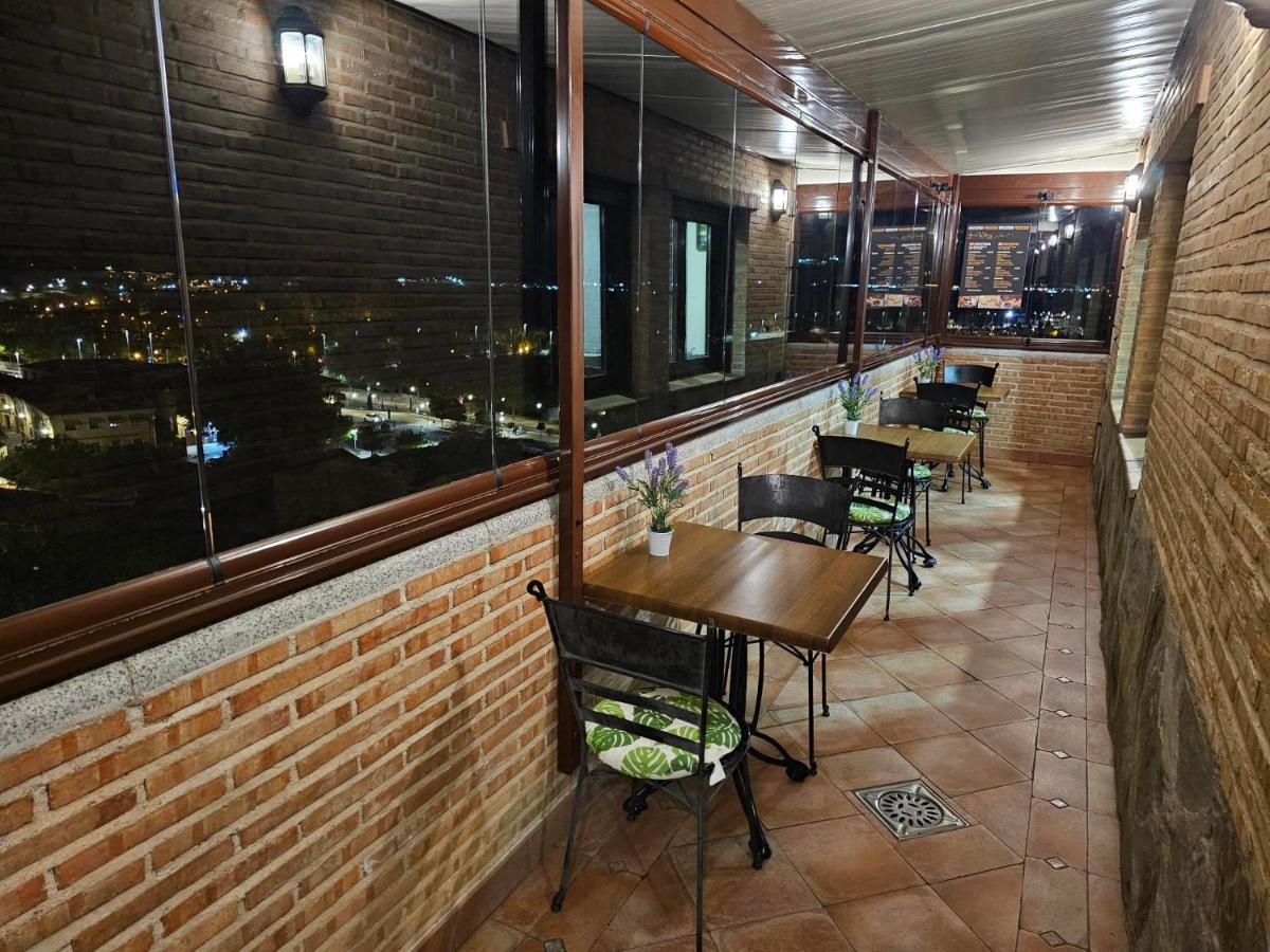 Hotel Medina De Толедо Екстериор снимка