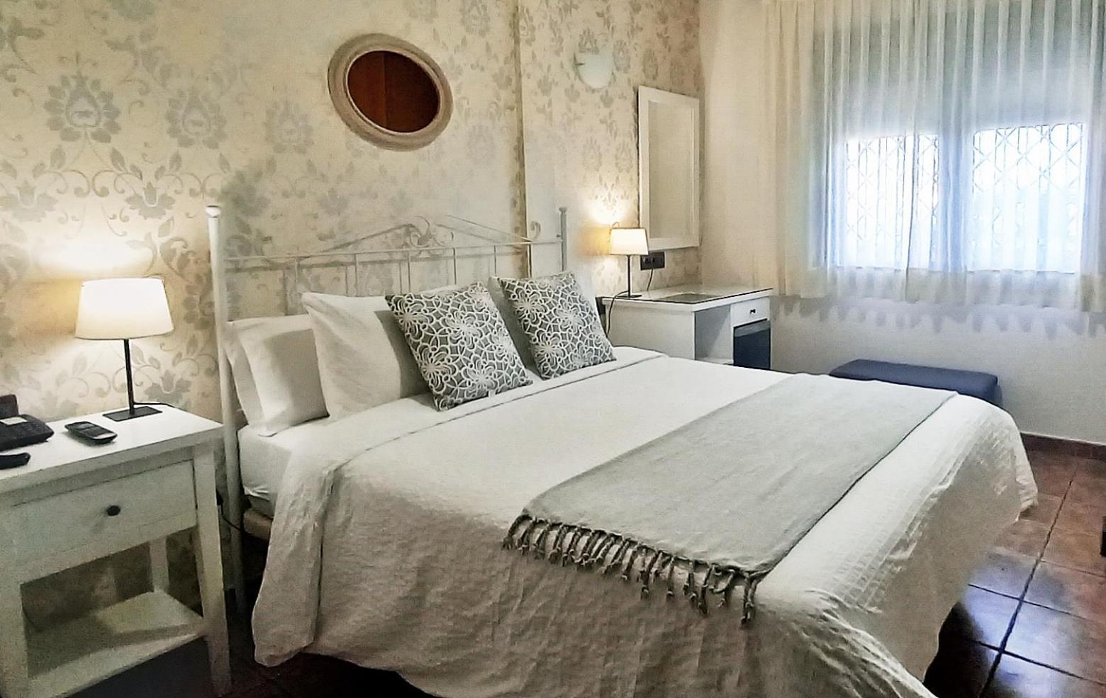 Hotel Medina De Толедо Екстериор снимка