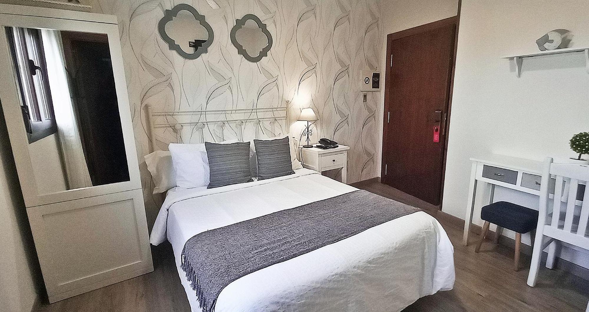 Hotel Medina De Толедо Екстериор снимка